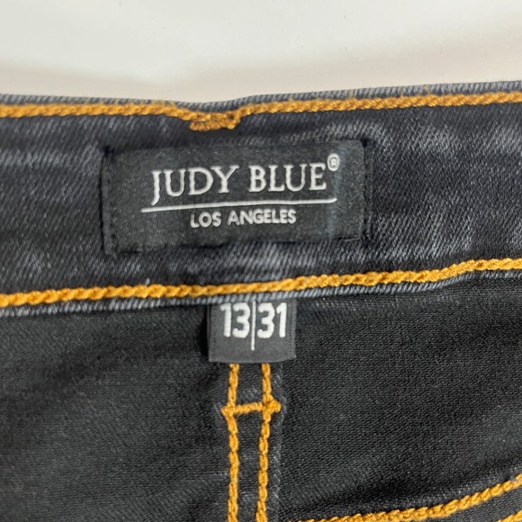 JUDY BLUE Slim Bootcut Jeans Women's Size 13 31 Black Frayed Hem - Picture 3 of 15